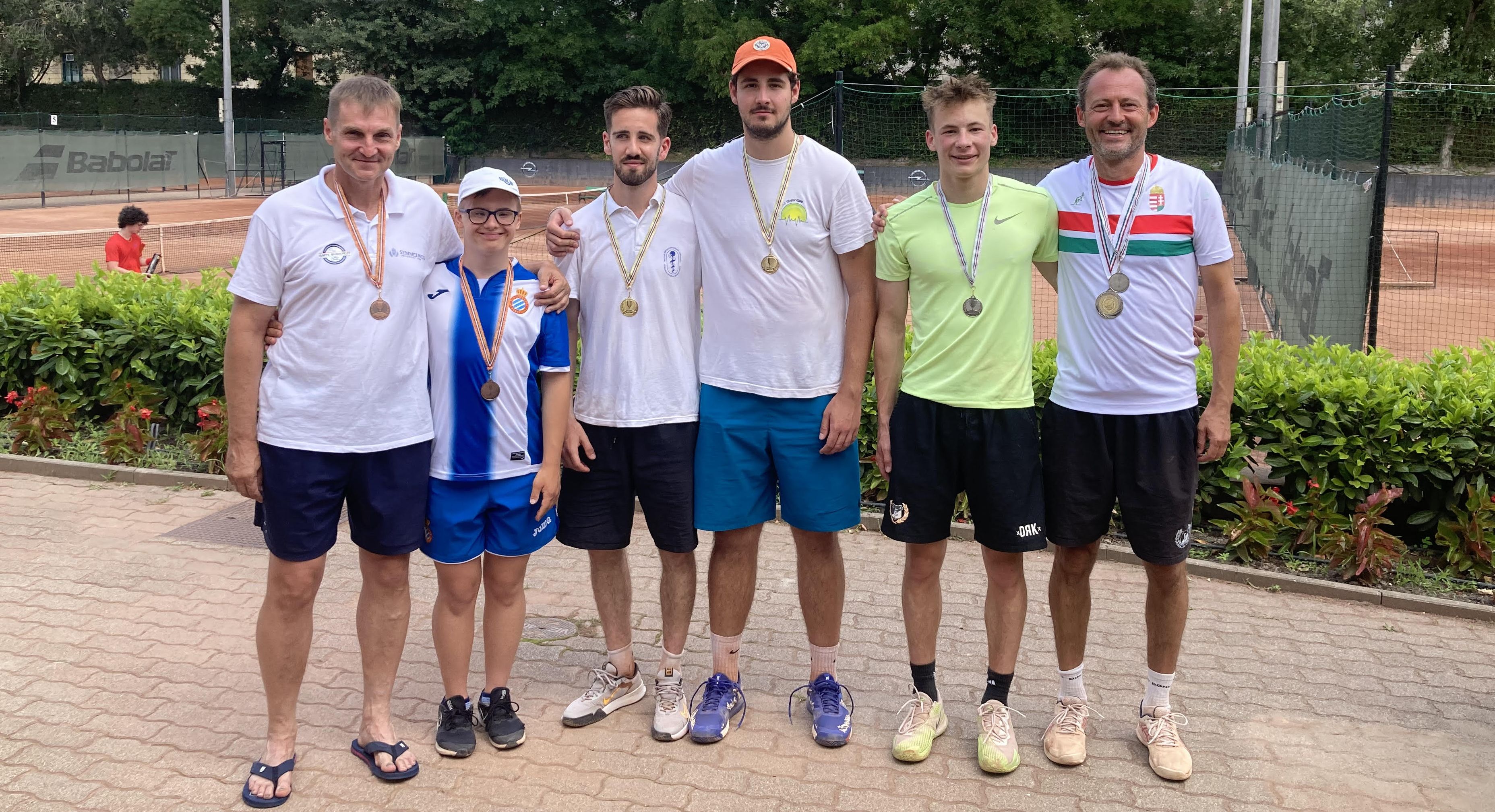 Civil férfi páros: Ágoston Péter, Ágoston Janó (Ágoston Pál képviseletében), Vinnai Gyula, Vinnai Tamás, Szentkirályi Szabolcs, Szentkirályi Péter