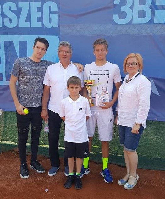 A Valkusz család 2020-ban