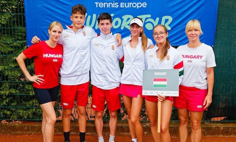 Géczi Rita, Jóny Márk, Fazekas Vencel, Nógrádi Noémi, Sziklai Zita és Selmeci Petra az U14-es Európa-bajnokságon